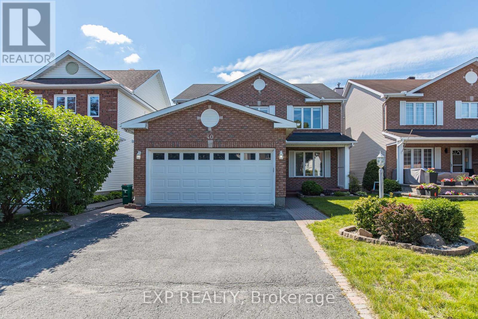 40 Newborough Crescent, Ottawa, Ontario  K2G 6A5 - Photo 1 - X13511580