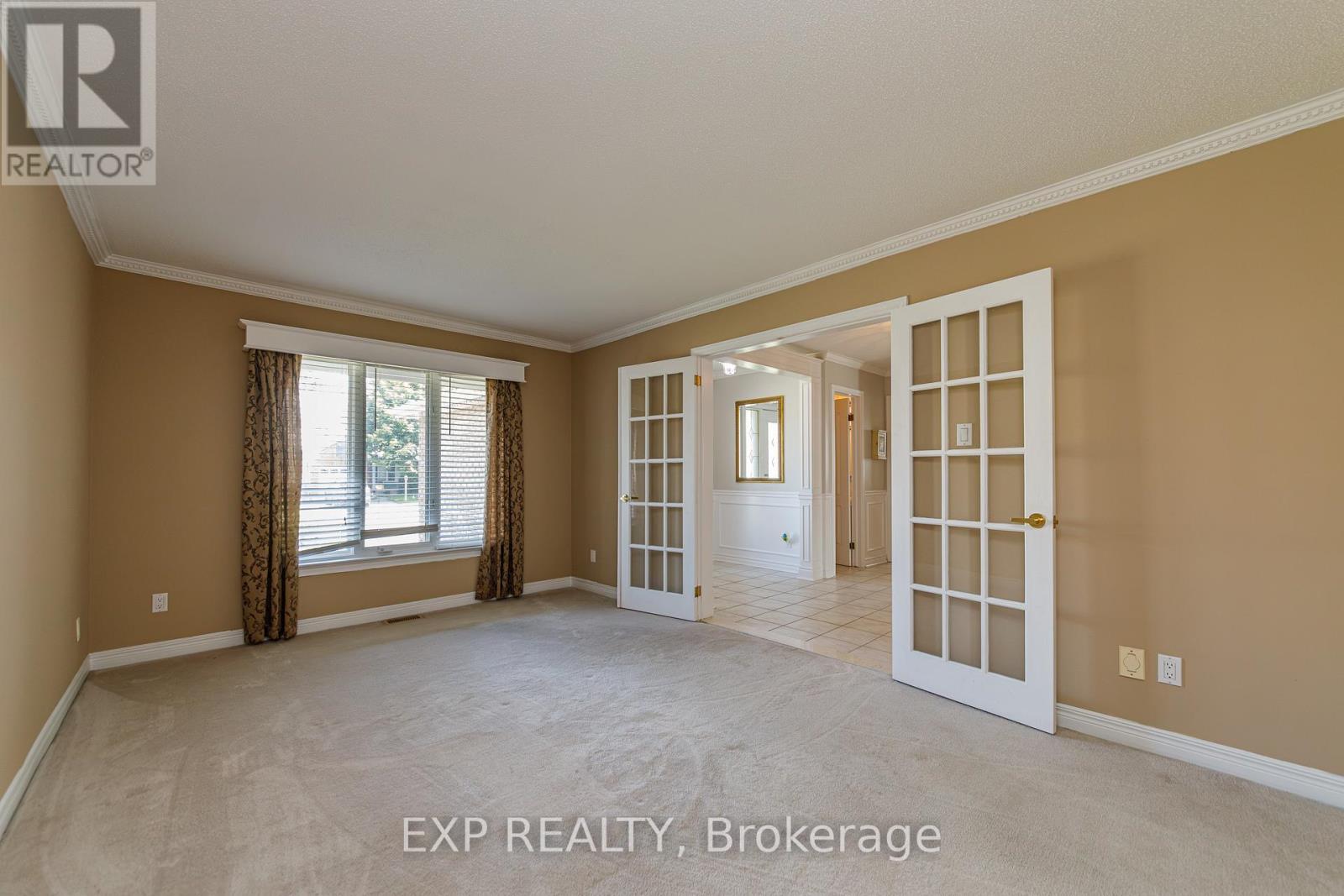 40 Newborough Crescent, Ottawa, Ontario  K2G 6A5 - Photo 3 - X13511580