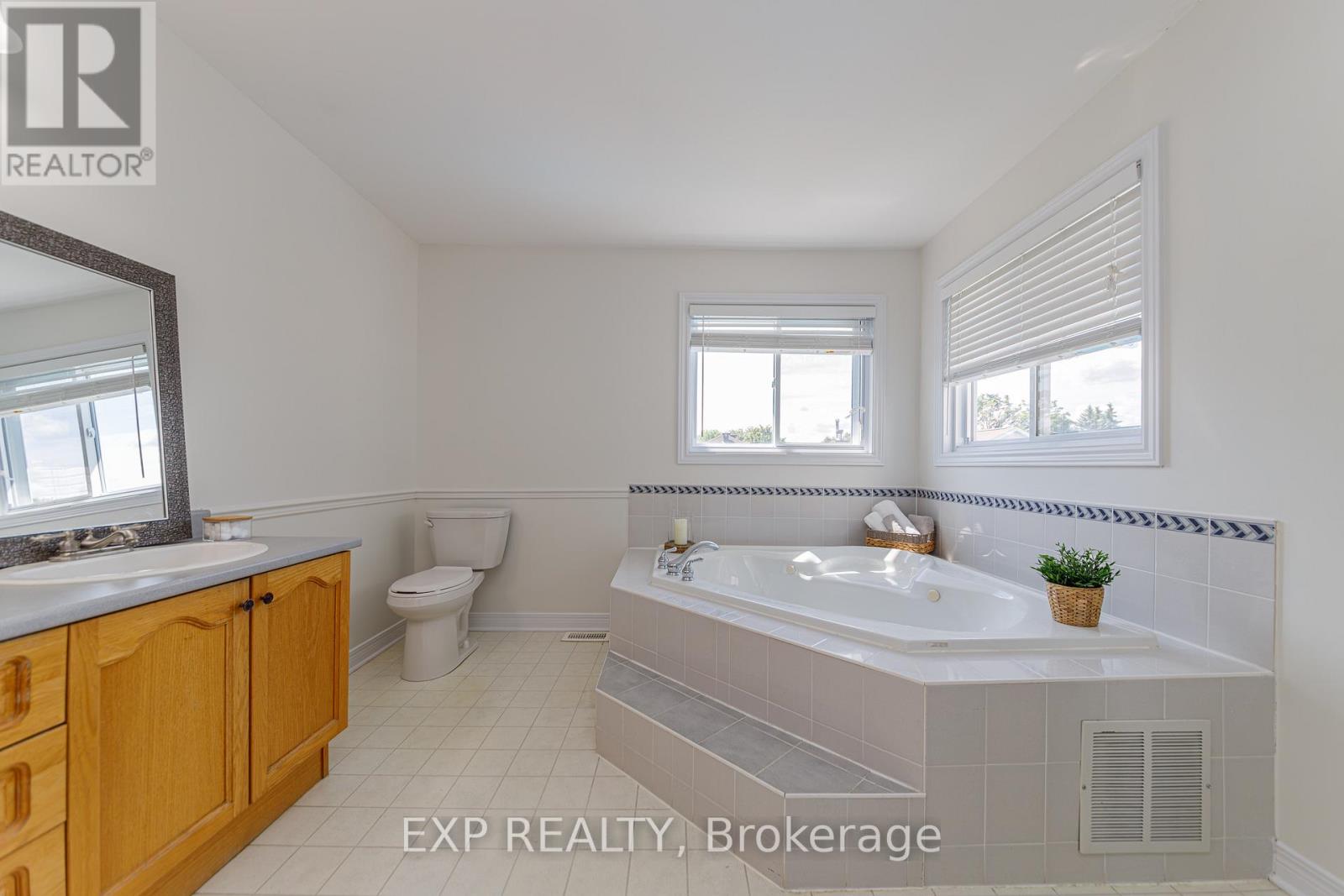 40 Newborough Crescent, Ottawa, Ontario  K2G 6A5 - Photo 33 - X13511580