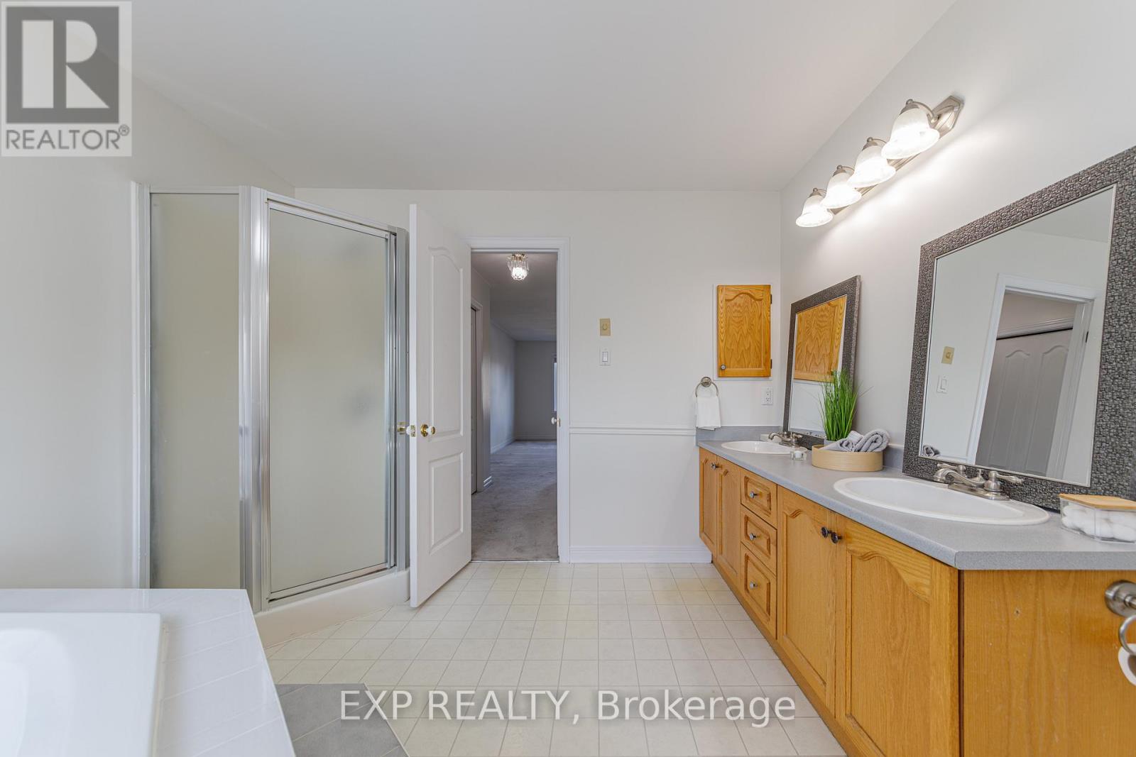 40 Newborough Crescent, Ottawa, Ontario  K2G 6A5 - Photo 34 - X13511580
