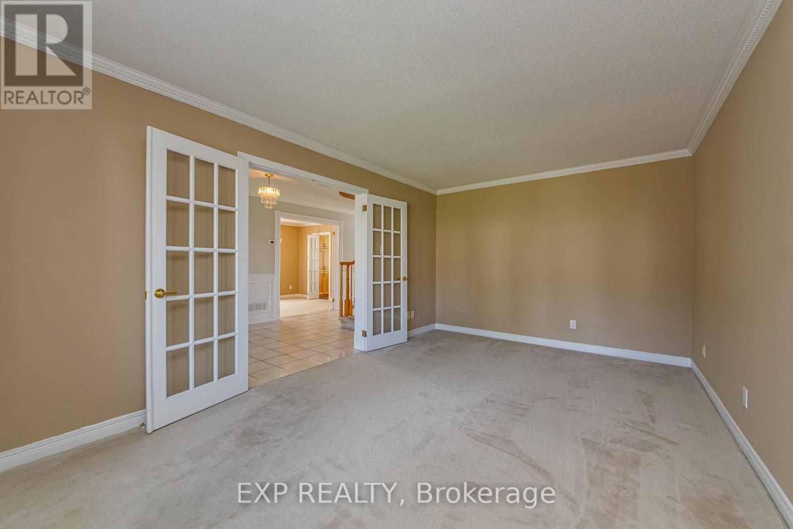 40 Newborough Crescent, Ottawa, Ontario  K2G 6A5 - Photo 4 - X13511580