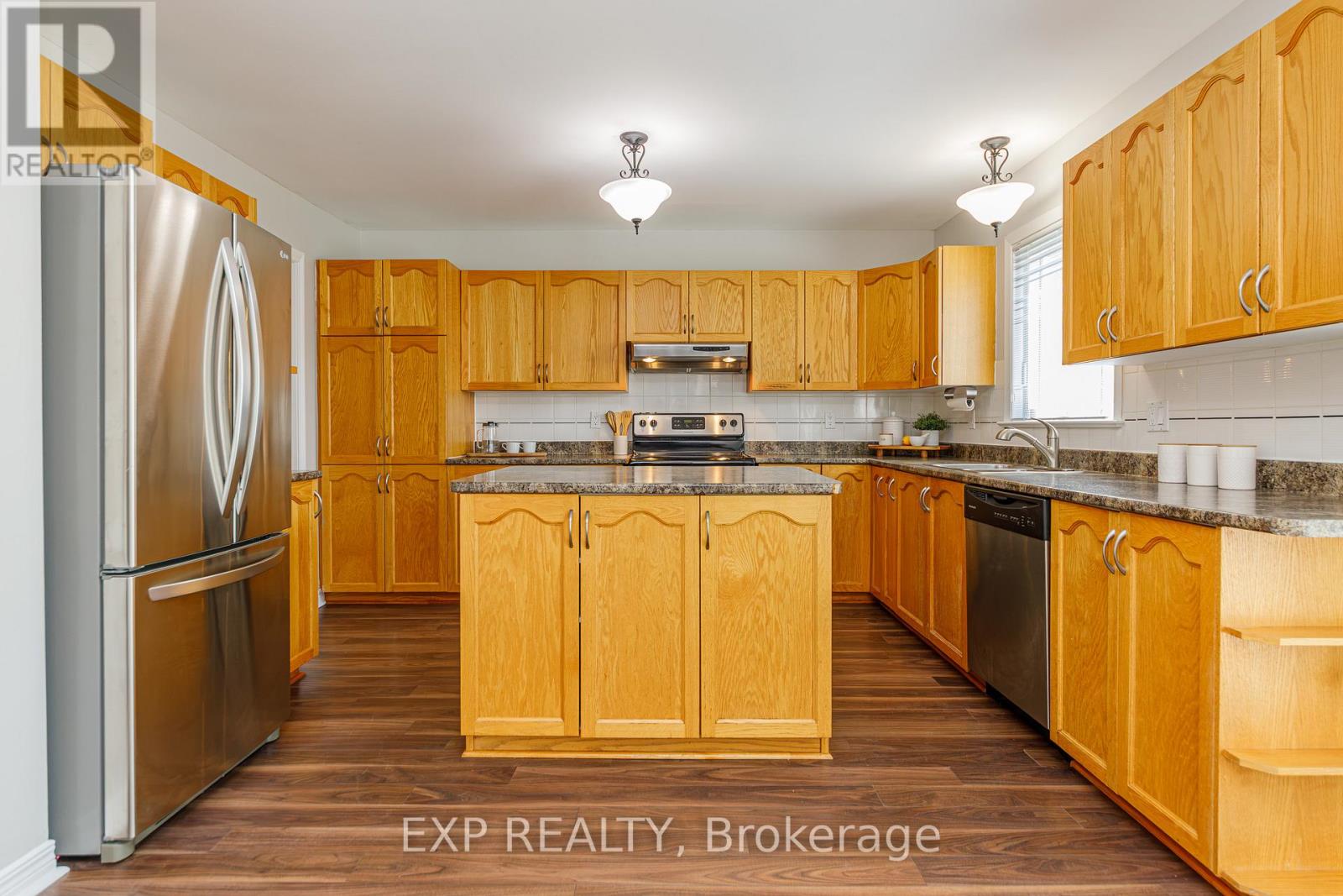 40 Newborough Crescent, Ottawa, Ontario  K2G 6A5 - Photo 8 - X13511580
