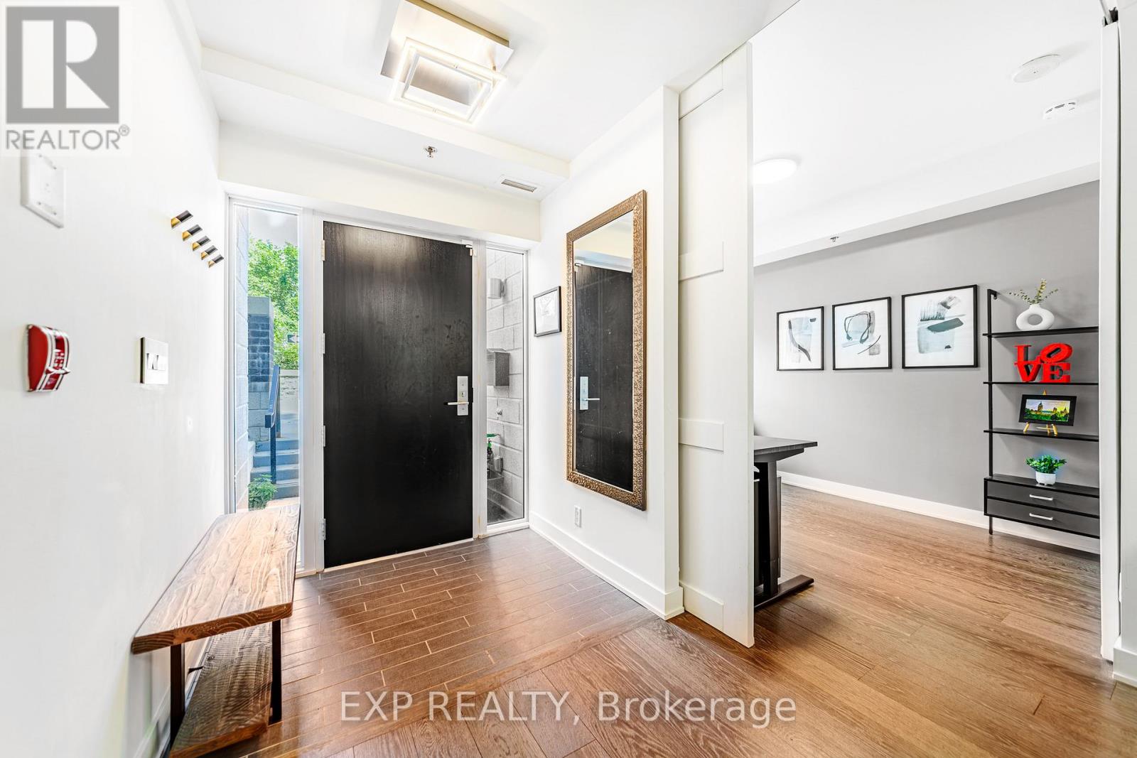 432 Sparks Street, Ottawa, Ontario  K1R 0B3 - Photo 3 - X13511674