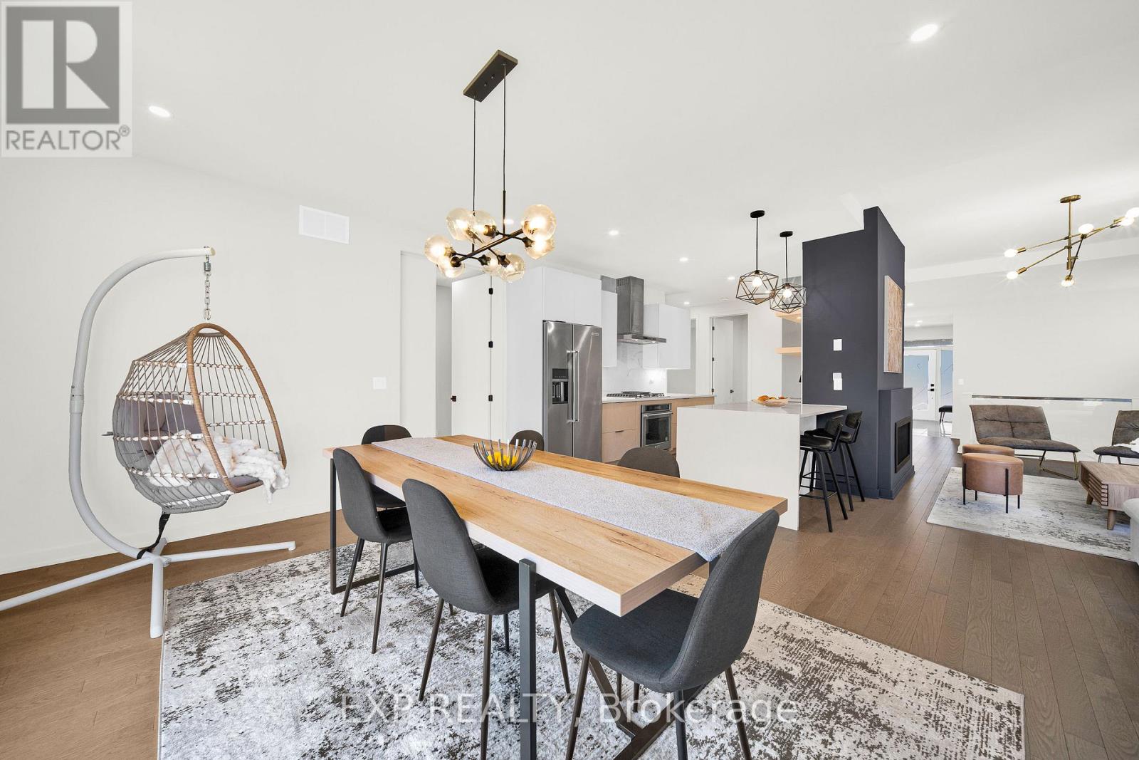 708 Wooler Place, Ottawa, Ontario  K1T 0T6 - Photo 9 - X13511702