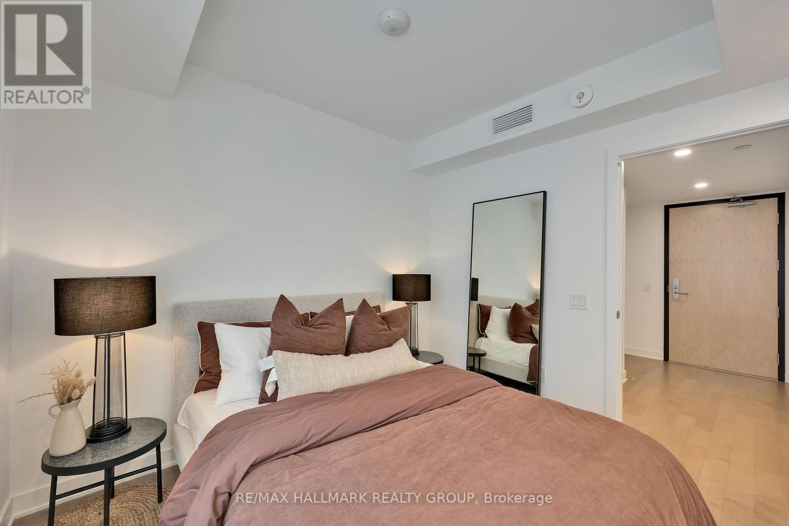906 - 340 Queen Street, Ottawa, Ontario  K1R 0G1 - Photo 10 - X13511778