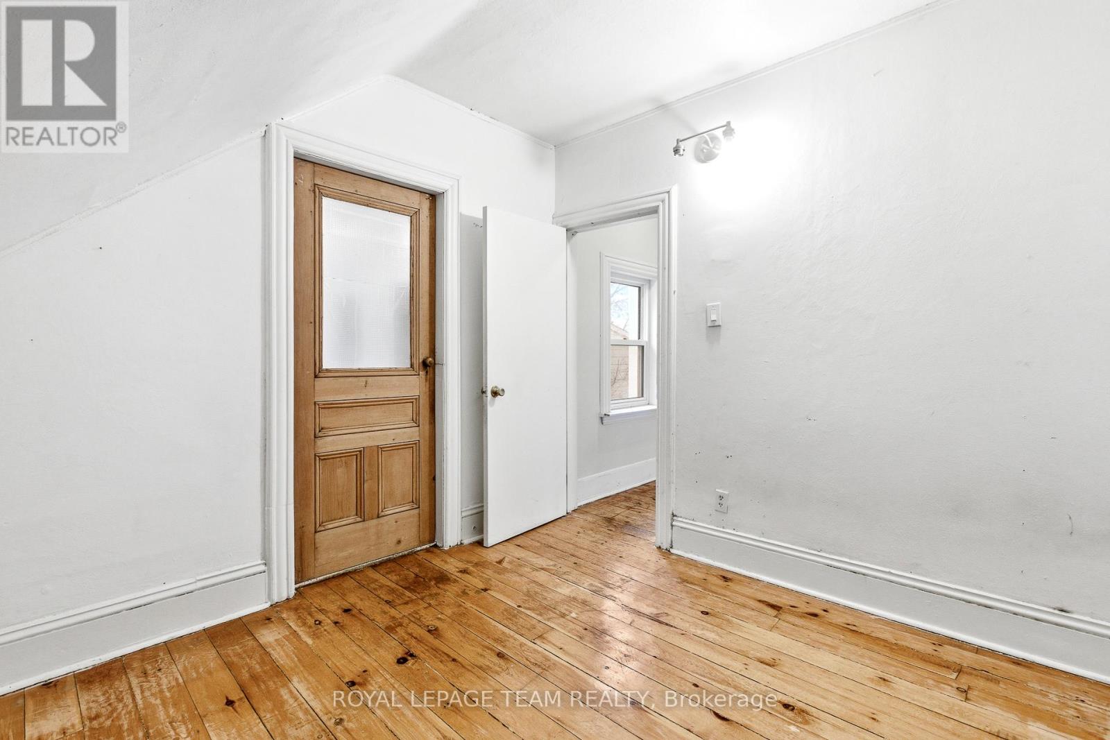 910 Pinecrest Road, Ottawa, Ontario  K2B 6B3 - Photo 20 - X13512034
