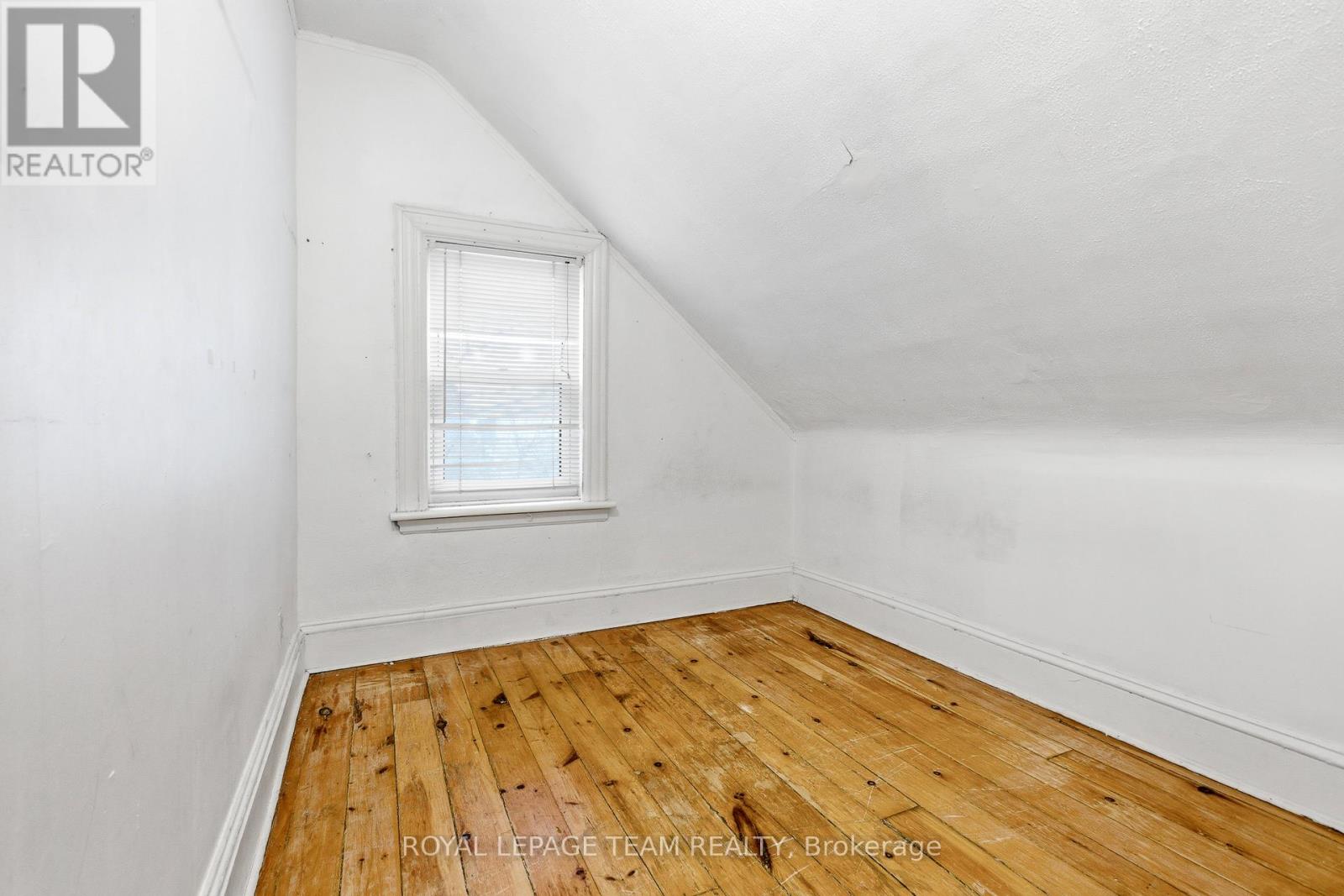 910 Pinecrest Road, Ottawa, Ontario  K2B 6B3 - Photo 25 - X13512034