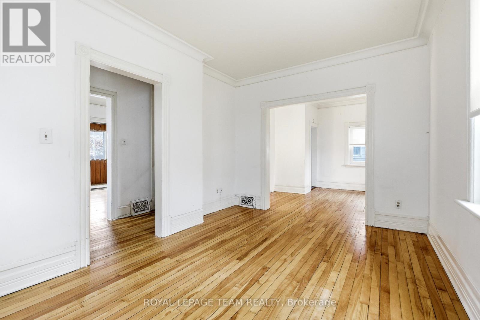 910 Pinecrest Road, Ottawa, Ontario  K2B 6B3 - Photo 11 - X13512036