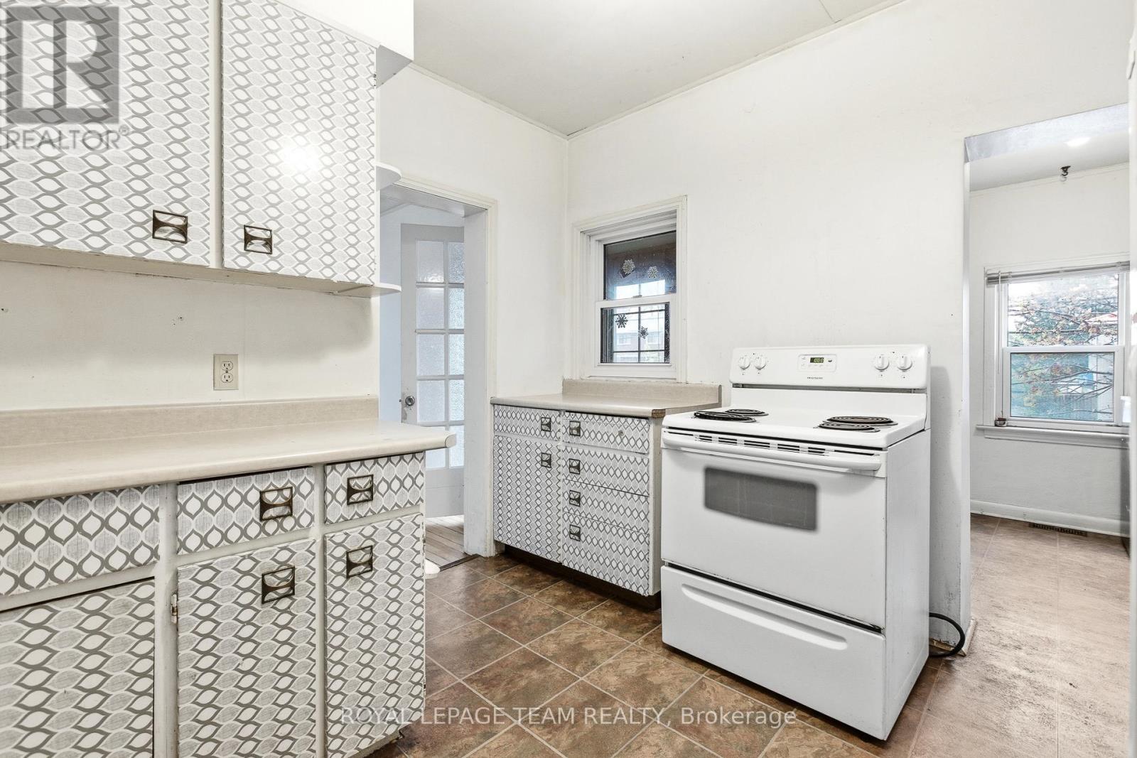 910 Pinecrest Road, Ottawa, Ontario  K2B 6B3 - Photo 16 - X13512036