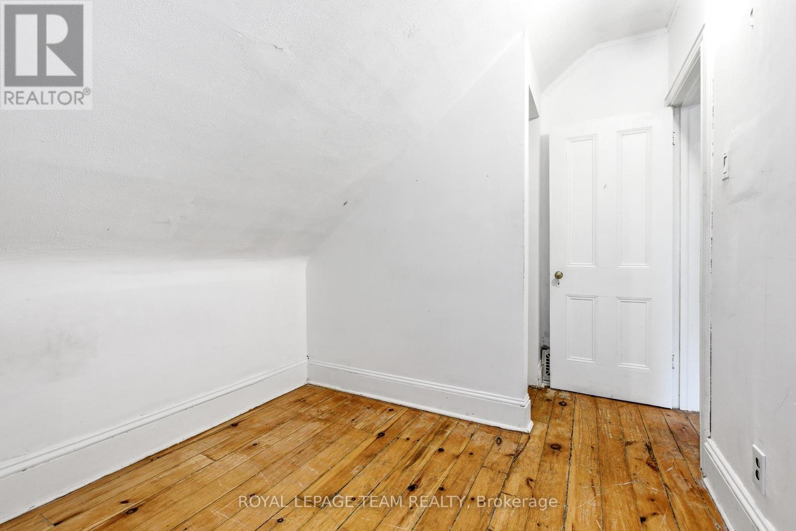 910 Pinecrest Road, Ottawa, Ontario  K2B 6B3 - Photo 29 - X13512036