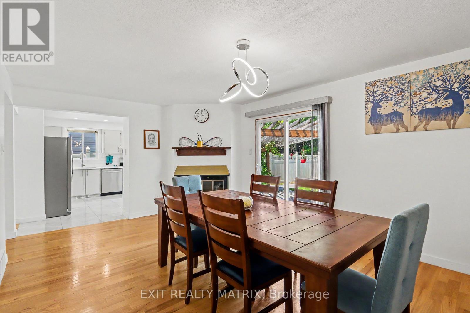 383 Viewmount Drive, Ottawa, Ontario  K2E 7R9 - Photo 5 - X13512058