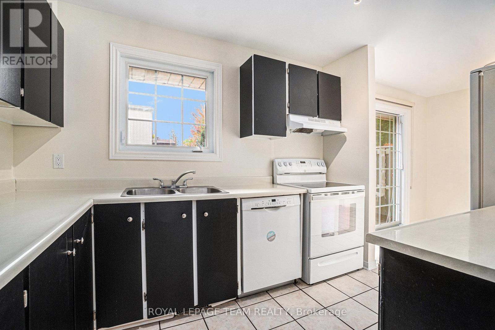 440 Kintyre Private, Ottawa, Ontario  K2C 3M9 - Photo 8 - X13512128
