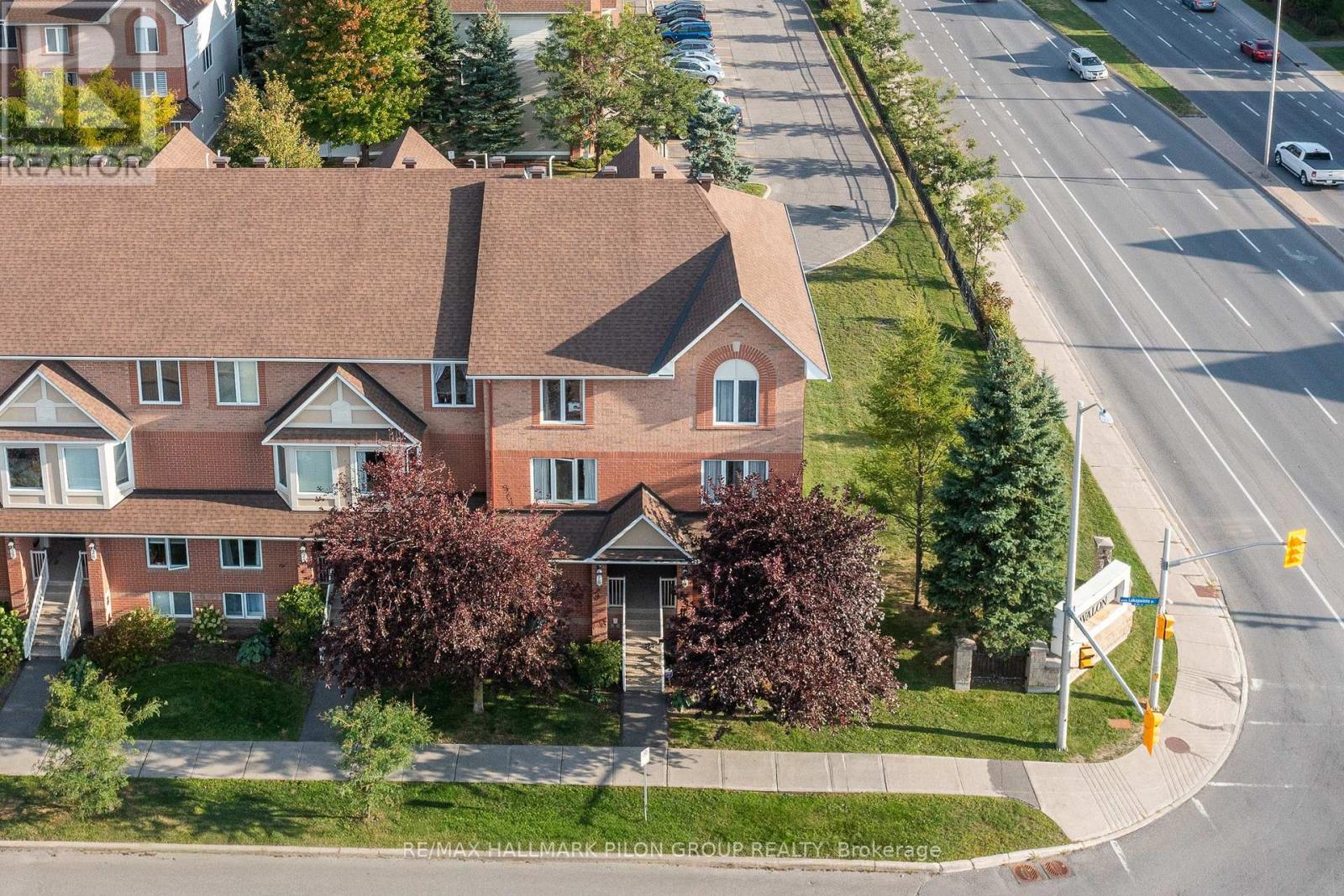 10 Lakepointe Drive, Ottawa, Ontario  K4A 5E3 - Photo 1 - X13512248
