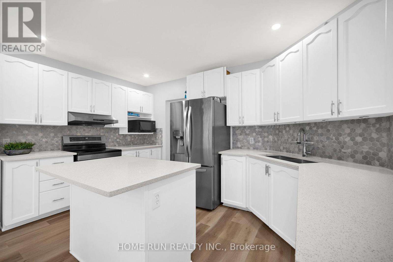 10 Pavona Street, Ottawa, Ontario  K2G 6T2 - Photo 17 - X13512304