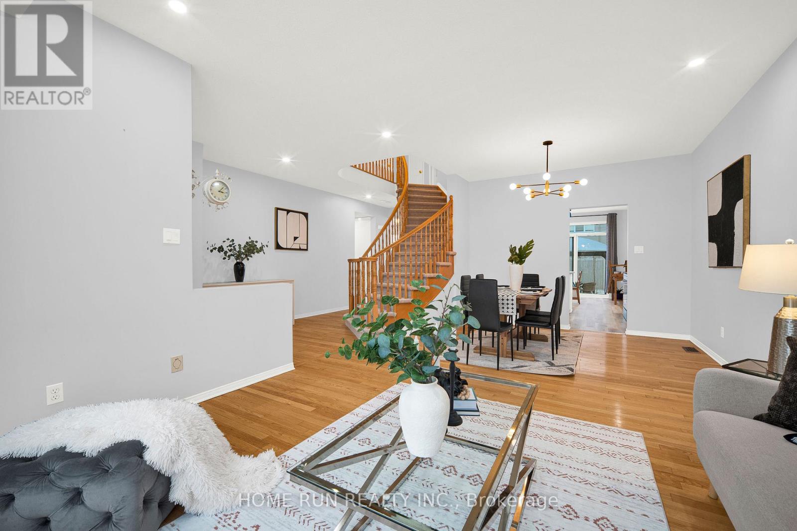 10 Pavona Street, Ottawa, Ontario  K2G 6T2 - Photo 7 - X13512304