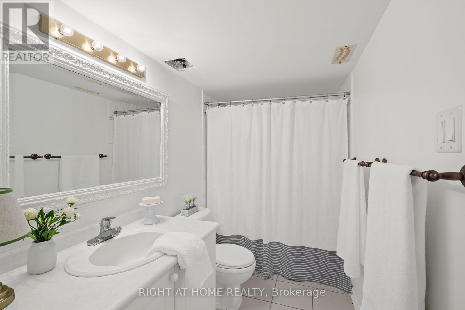 120 Grandpark Circle, Ottawa, Ontario  K1G 6R5 - Photo 25 - X13512368