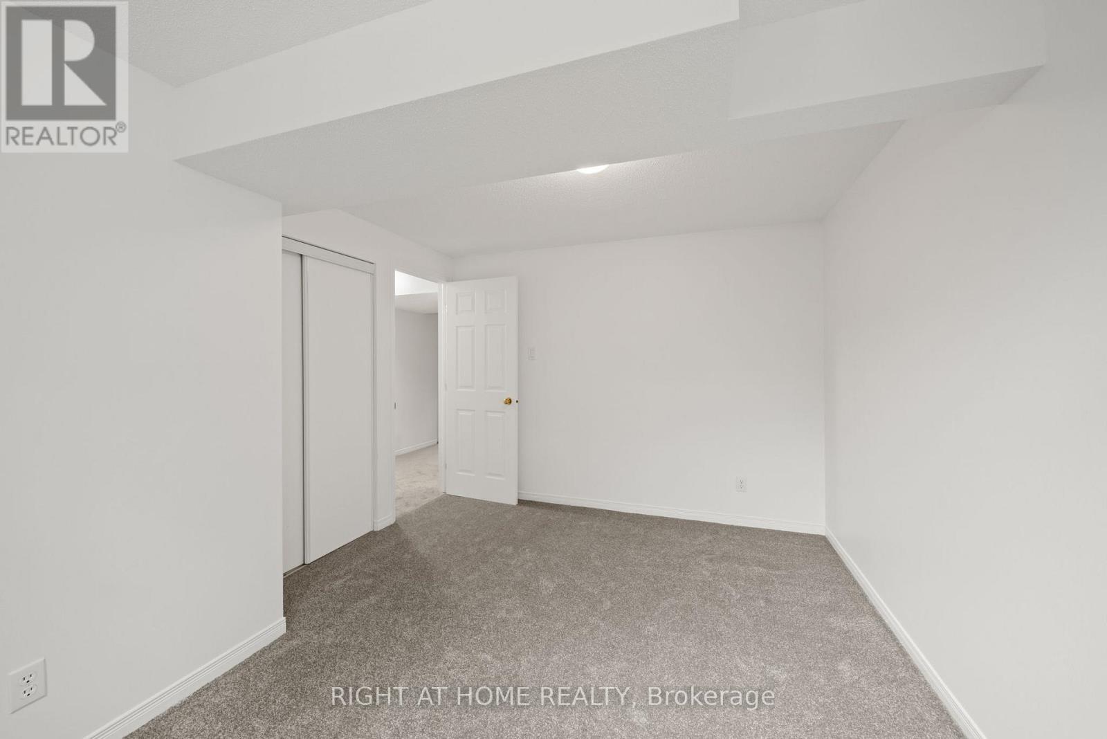 120 Grandpark Circle, Ottawa, Ontario  K1G 6R5 - Photo 28 - X13512368