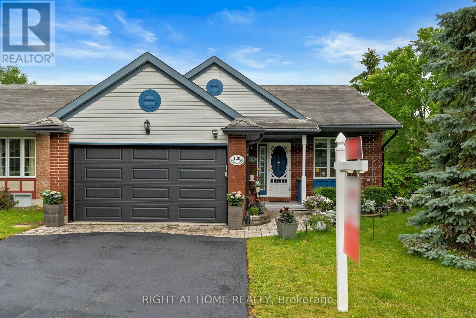 120 Grandpark Circle, Ottawa, Ontario  K1G 6R5 - Photo 3 - X13512368
