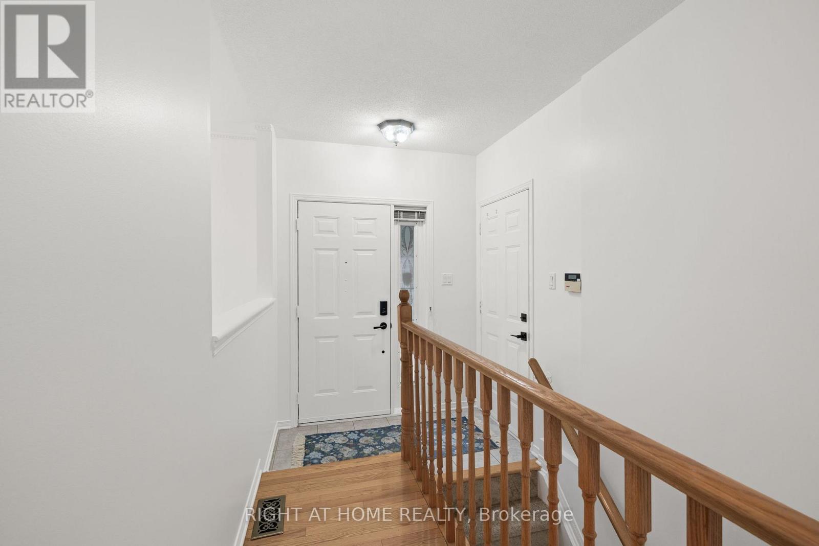 120 Grandpark Circle, Ottawa, Ontario  K1G 6R5 - Photo 6 - X13512368