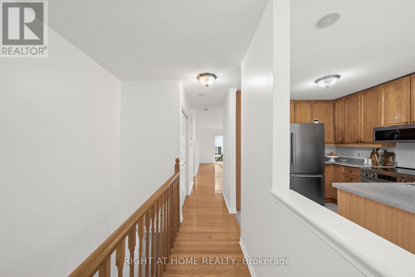 120 Grandpark Circle, Ottawa, Ontario  K1G 6R5 - Photo 7 - X13512368