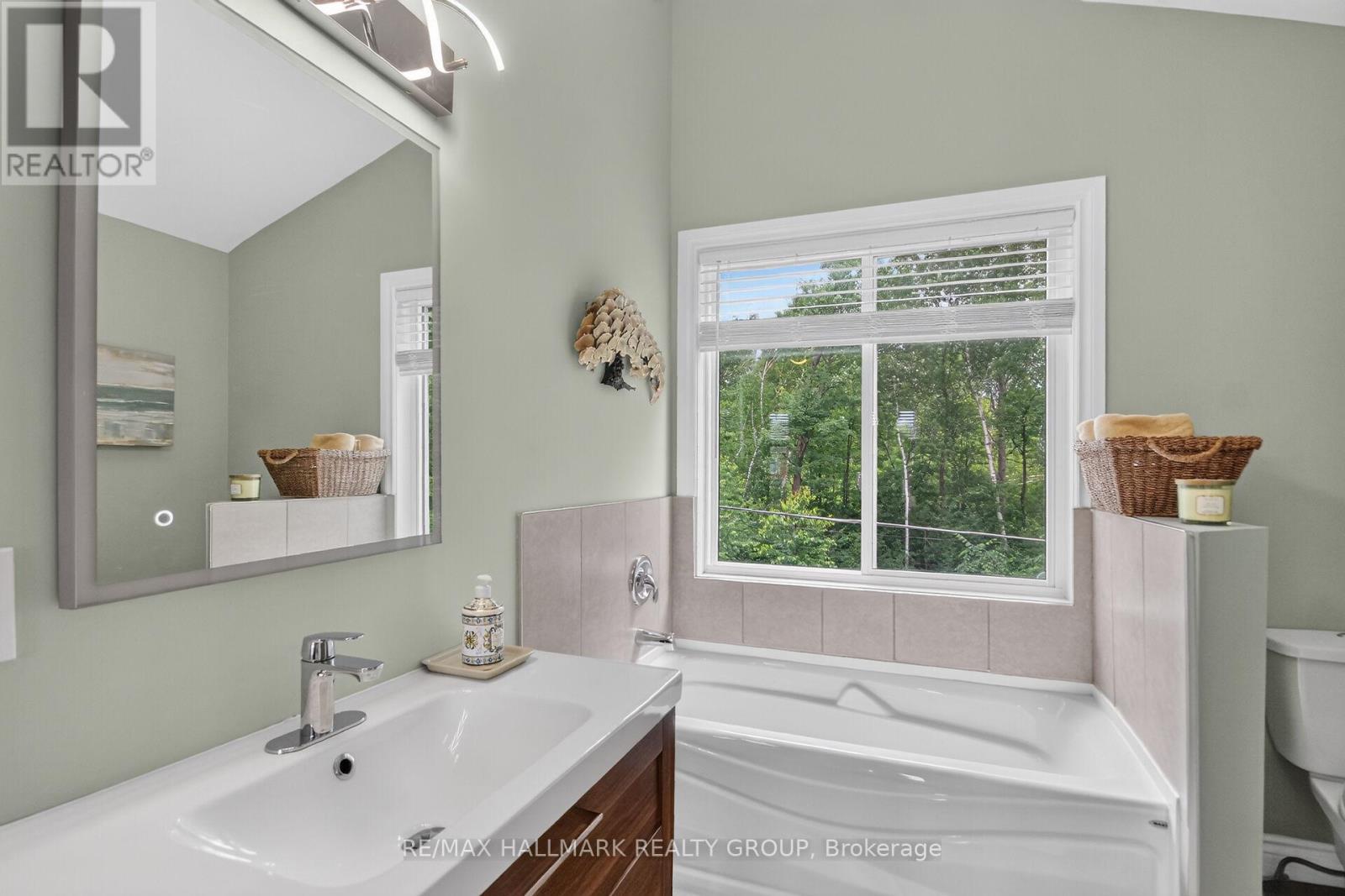 1965 Rosebella Avenue, Ottawa, Ontario  K1T 1G6 - Photo 20 - X13512428