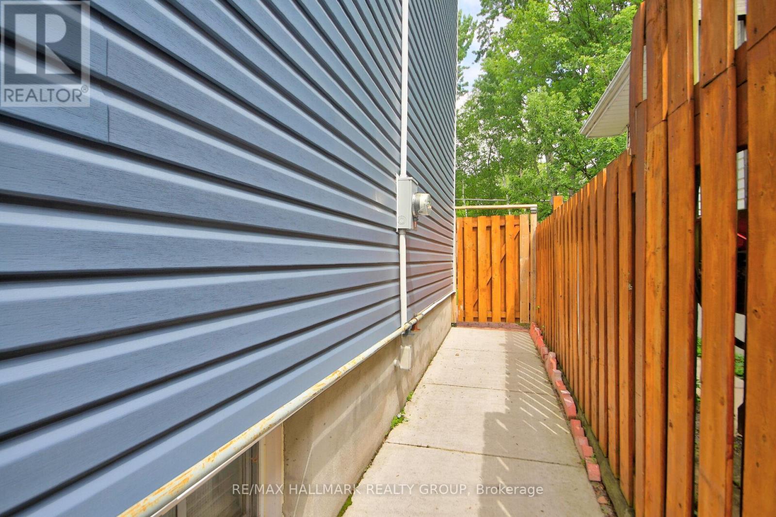 1965 Rosebella Avenue, Ottawa, Ontario  K1T 1G6 - Photo 36 - X13512428