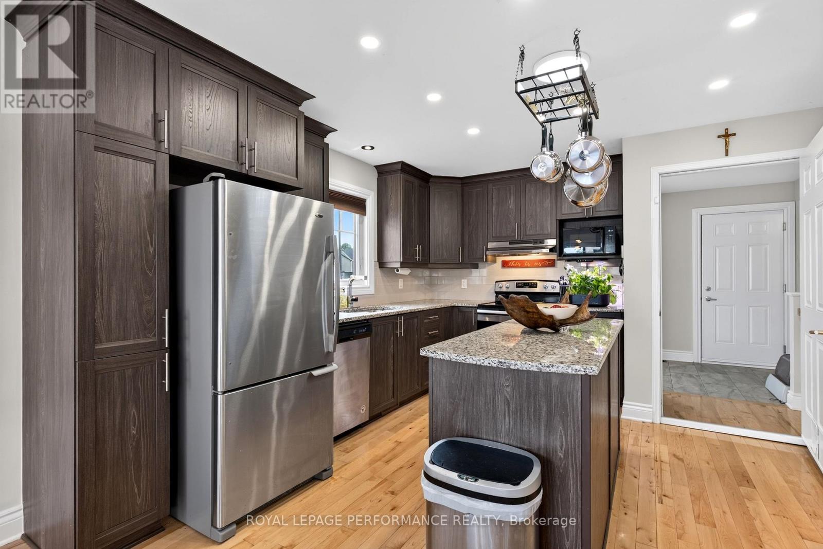 88 Gilberte Street, Clarence-Rockland, Ontario  K4K 0M4 - Photo 8 - X13512450