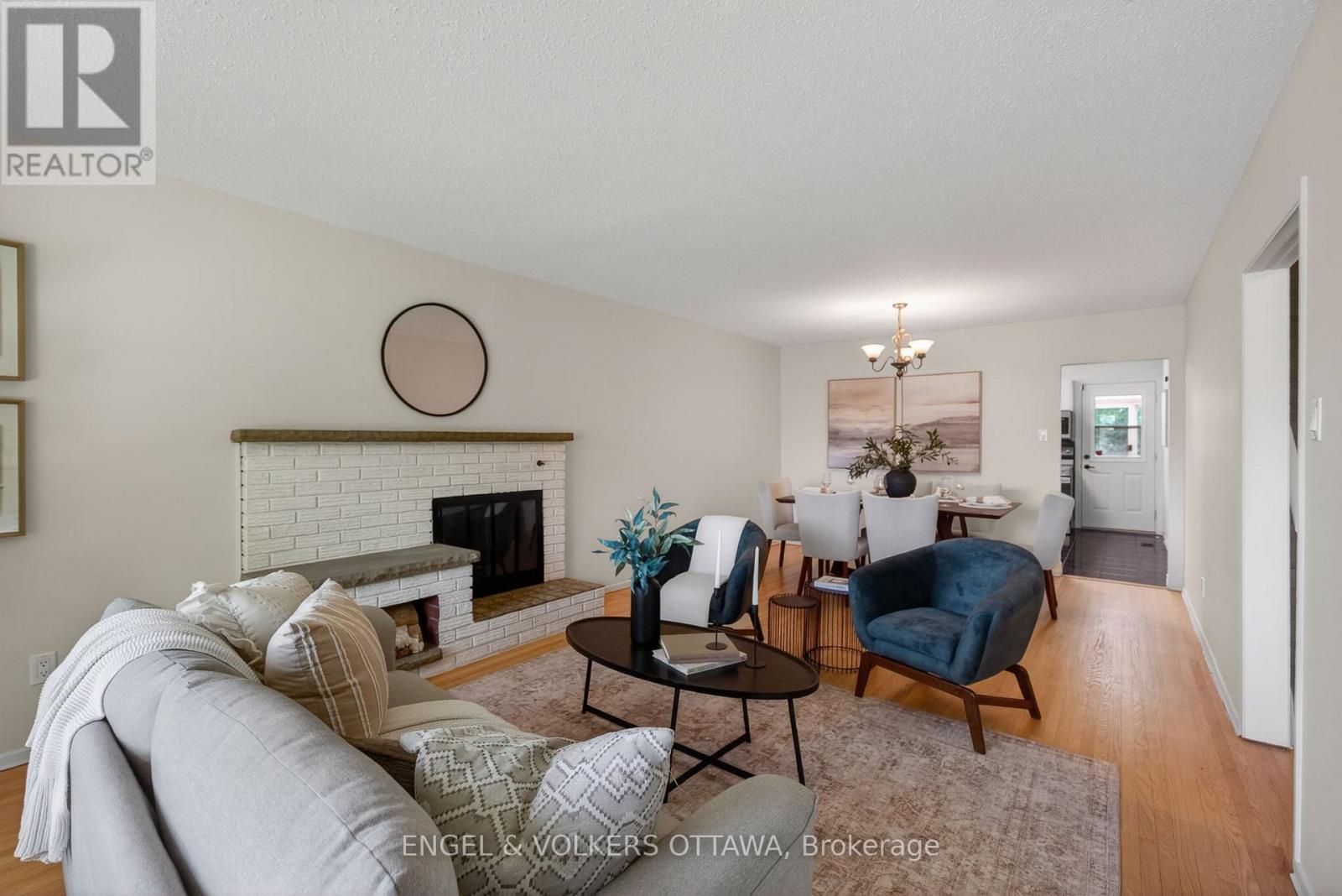 1862 Sharel Drive, Ottawa, Ontario  K1H 6W4 - Photo 4 - X13512638