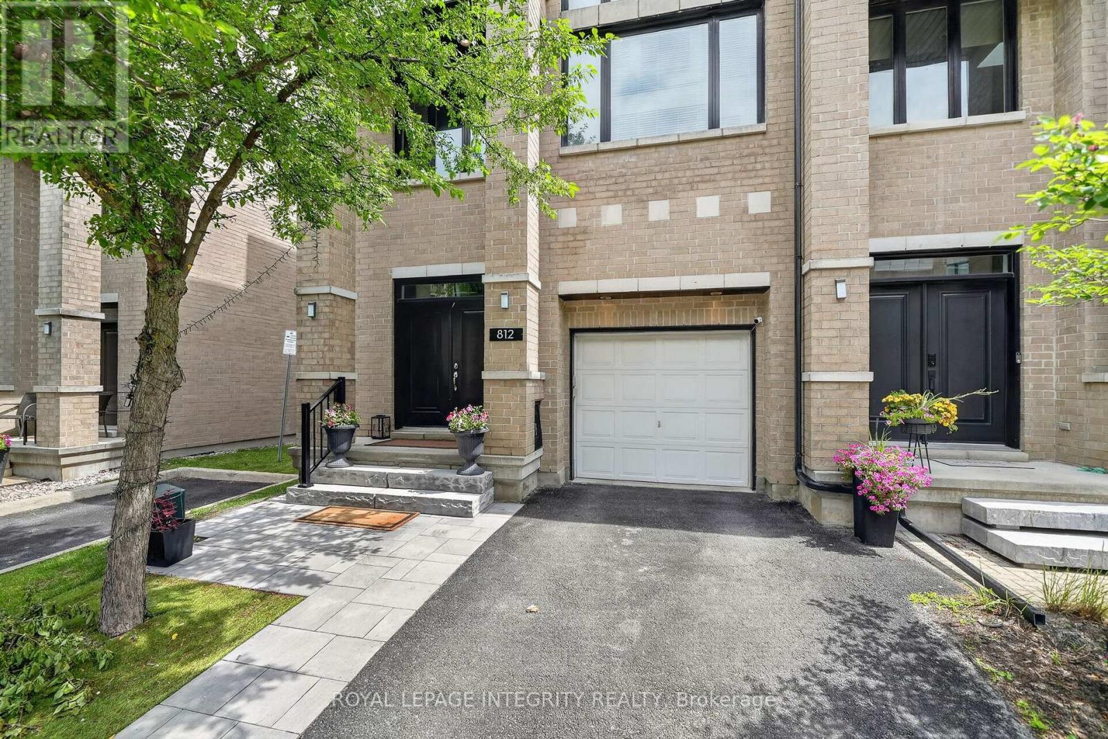 812 Petra Private, Ottawa, Ontario  K2T 0G3 - Photo 2 - X13513164