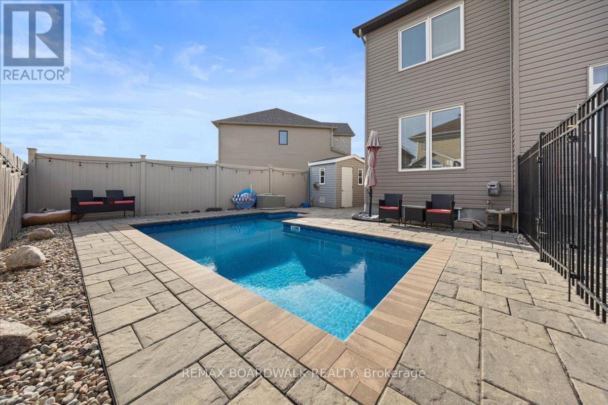 623 Capuchon Way, Ottawa, Ontario  K4A 0W2 - Photo 3 - X13513350