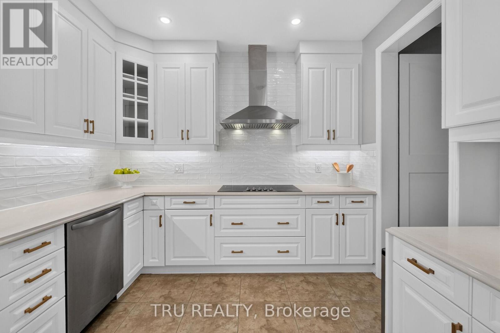 26 Palmeto Court, Ottawa, Ontario  K2S 0X2 - Photo 13 - X13513492