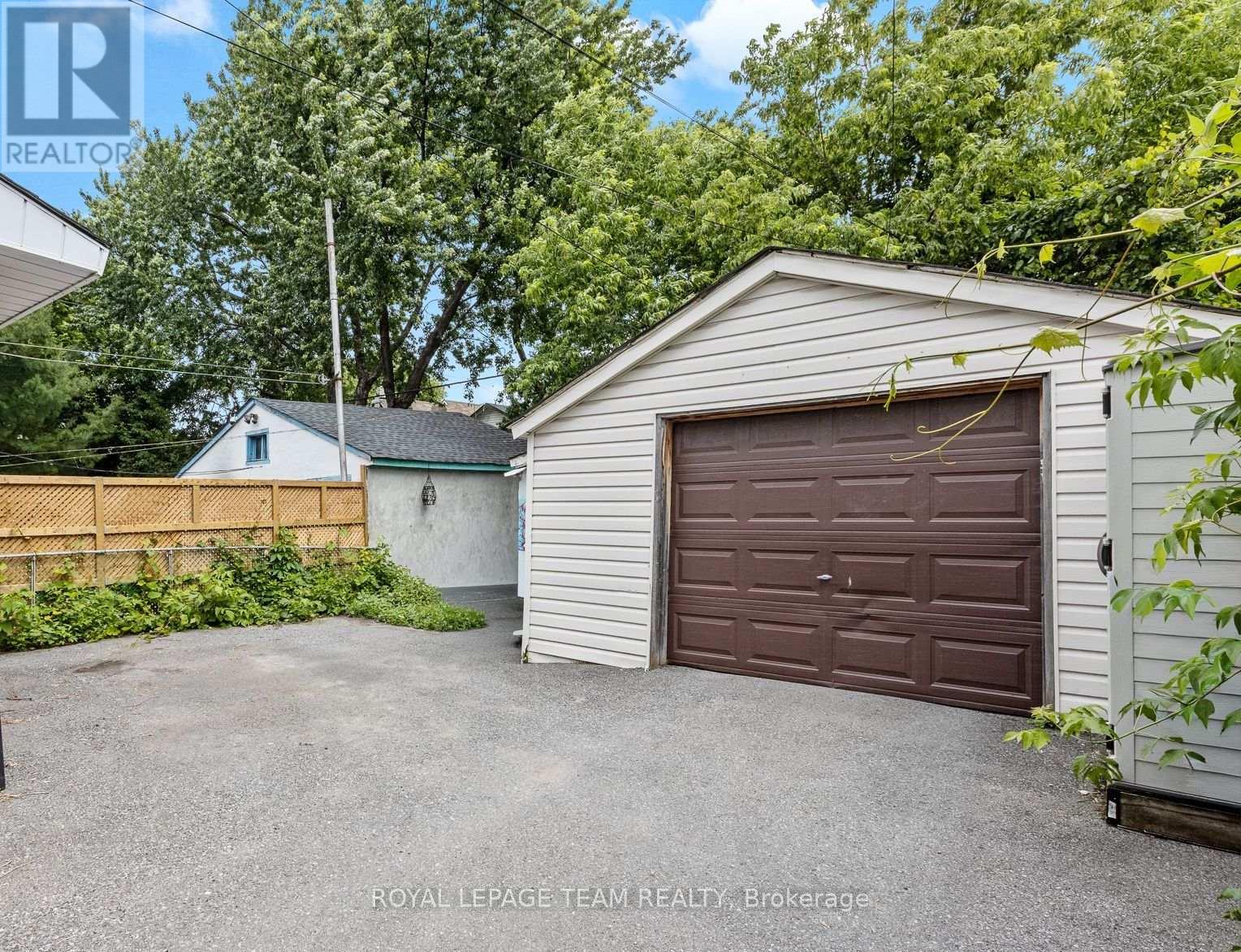 B - 53-1/2 Champagne Avenue, Ottawa, Ontario  K1S 4P1 - Photo 13 - X13513576