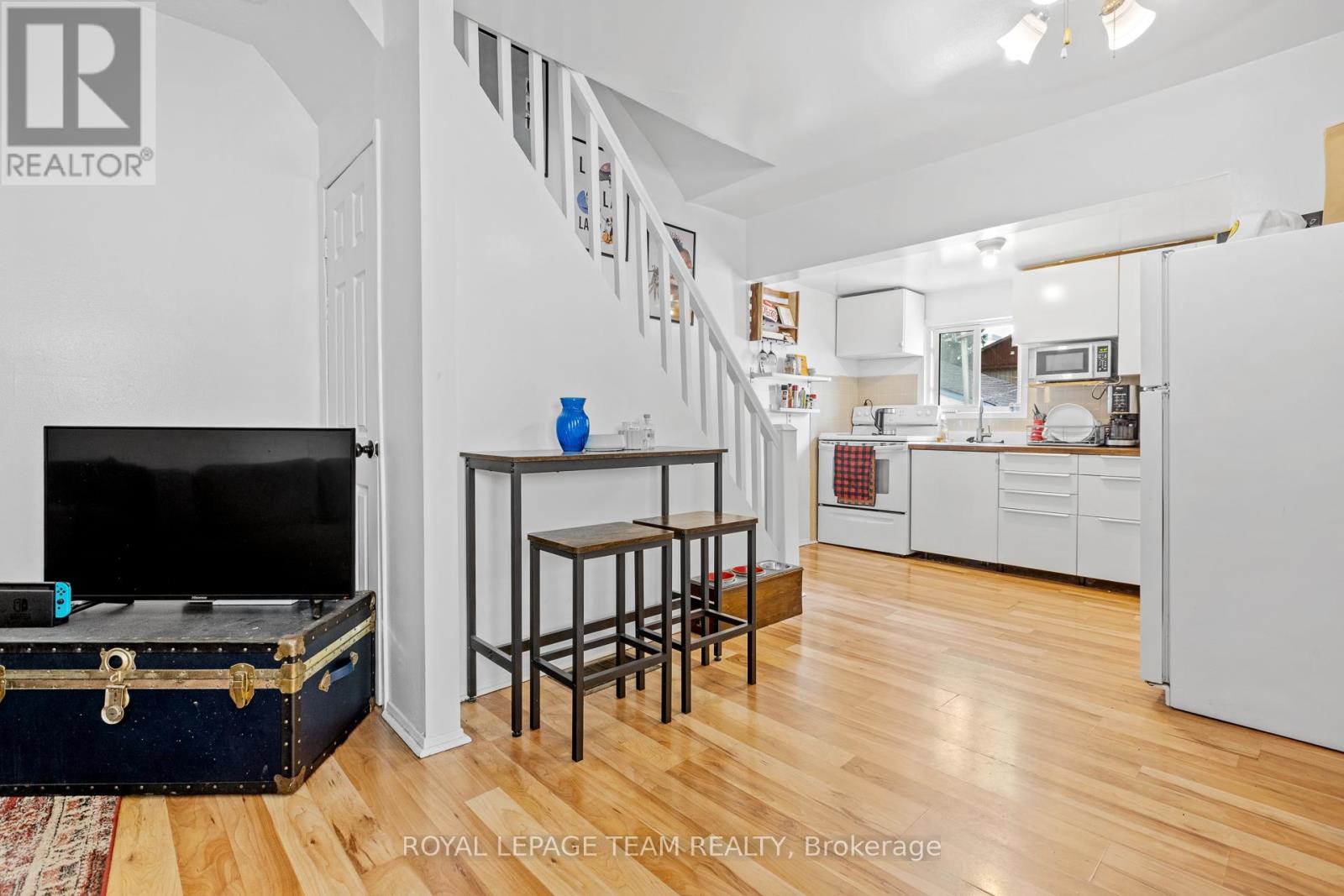 B - 53-1/2 Champagne Avenue, Ottawa, Ontario  K1S 4P1 - Photo 7 - X13513576