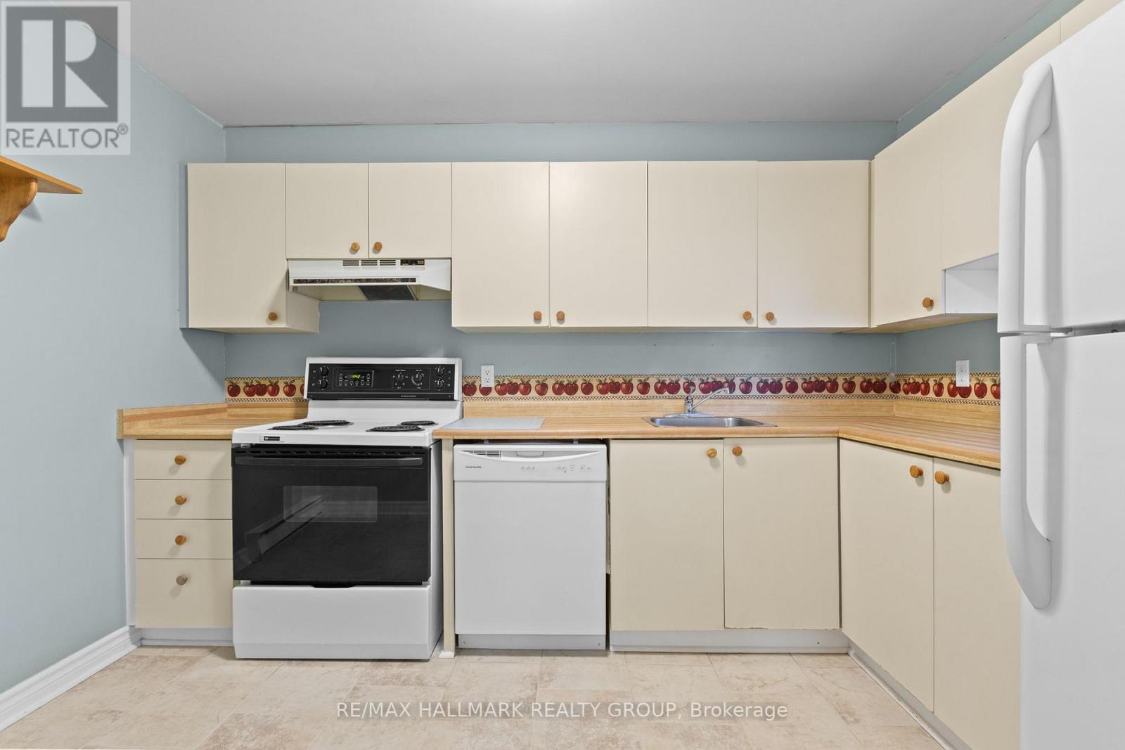 8 - 520 Fenerty Court, Ottawa, Ontario  K2L 3B1 - Photo 9 - X13513674