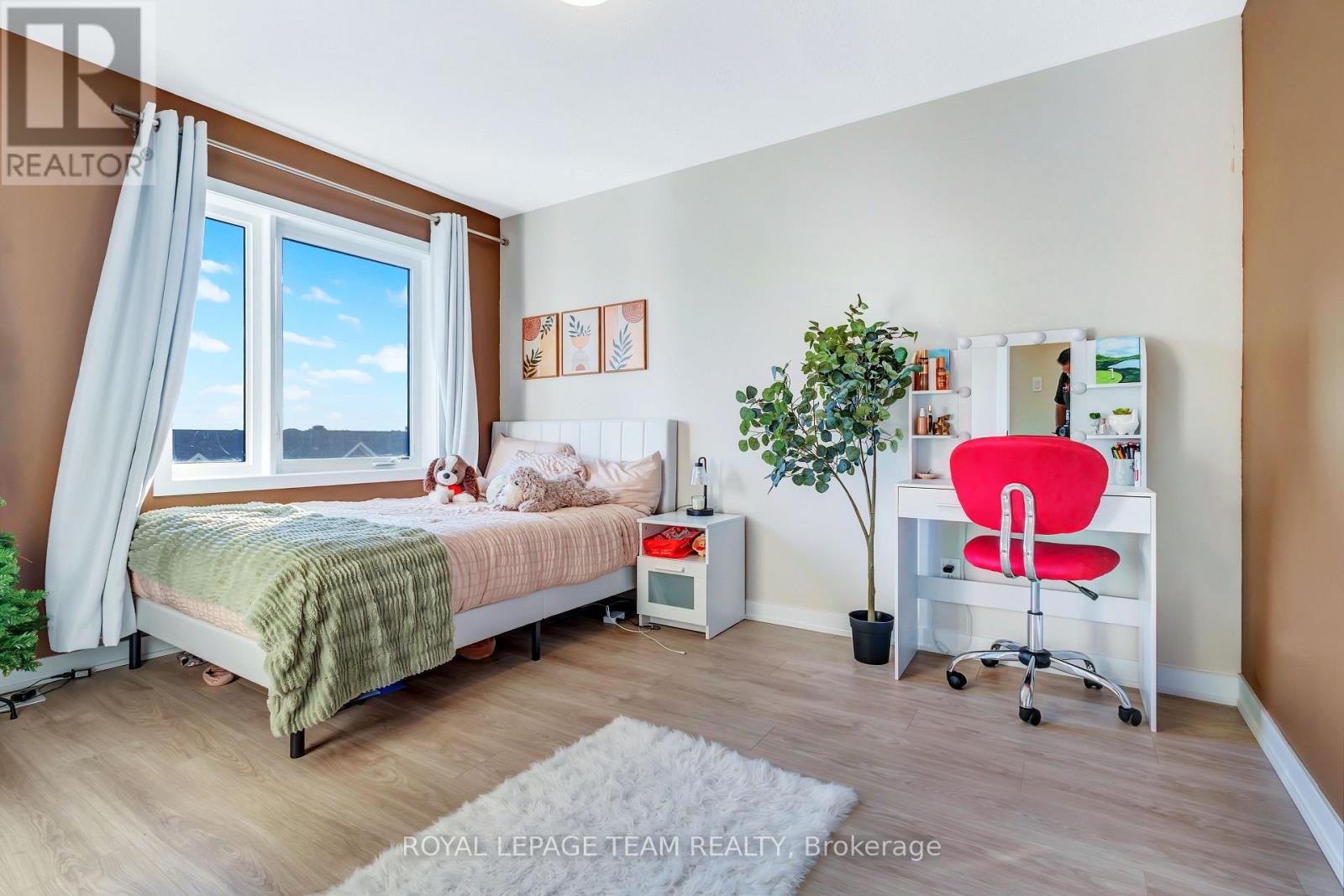 916 Parnian Private, Ottawa, Ontario  K2J 7K6 - Photo 8 - X13513680