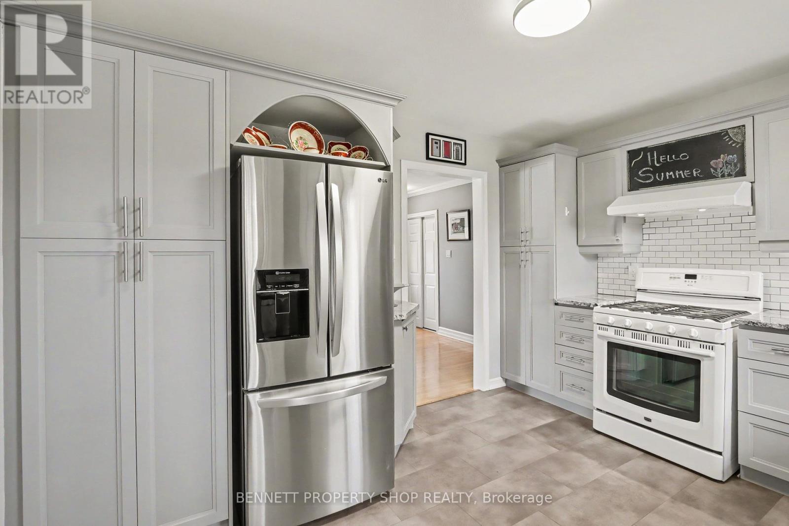 28 Majestic Drive, Ottawa, Ontario  K2G 1C7 - Photo 7 - X13513690