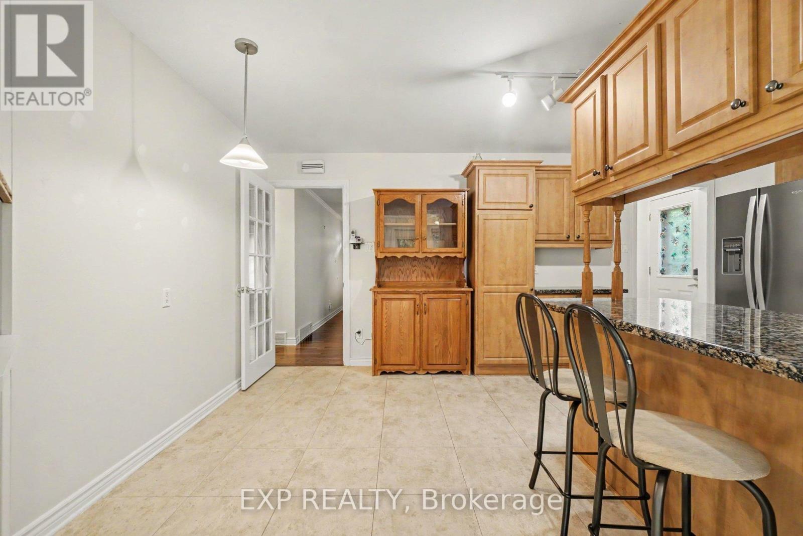 1021 Cadboro Road, Ottawa, Ontario  K1J 8C8 - Photo 14 - X13513846