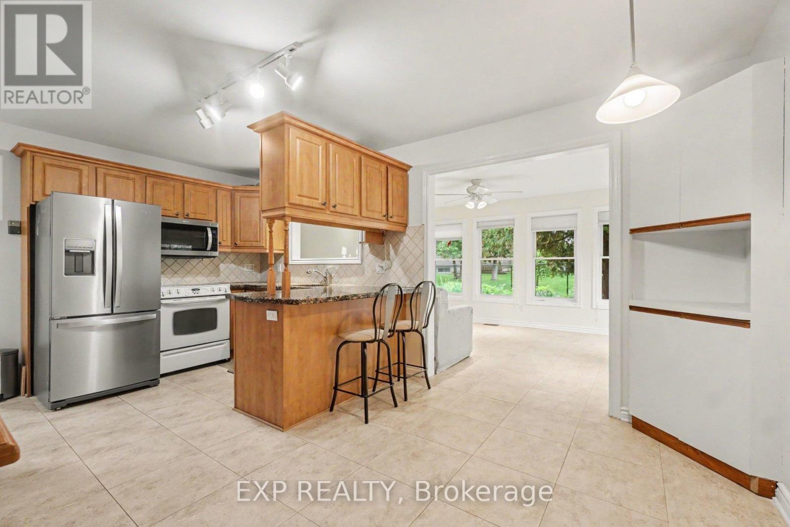 1021 Cadboro Road, Ottawa, Ontario  K1J 8C8 - Photo 15 - X13513846