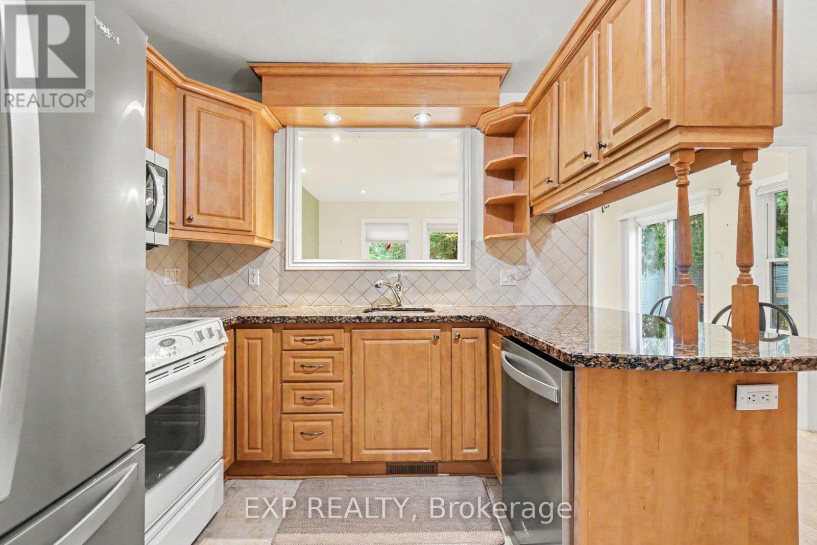 1021 Cadboro Road, Ottawa, Ontario  K1J 8C8 - Photo 16 - X13513846