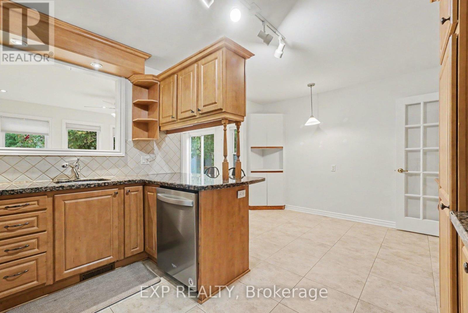 1021 Cadboro Road, Ottawa, Ontario  K1J 8C8 - Photo 17 - X13513846