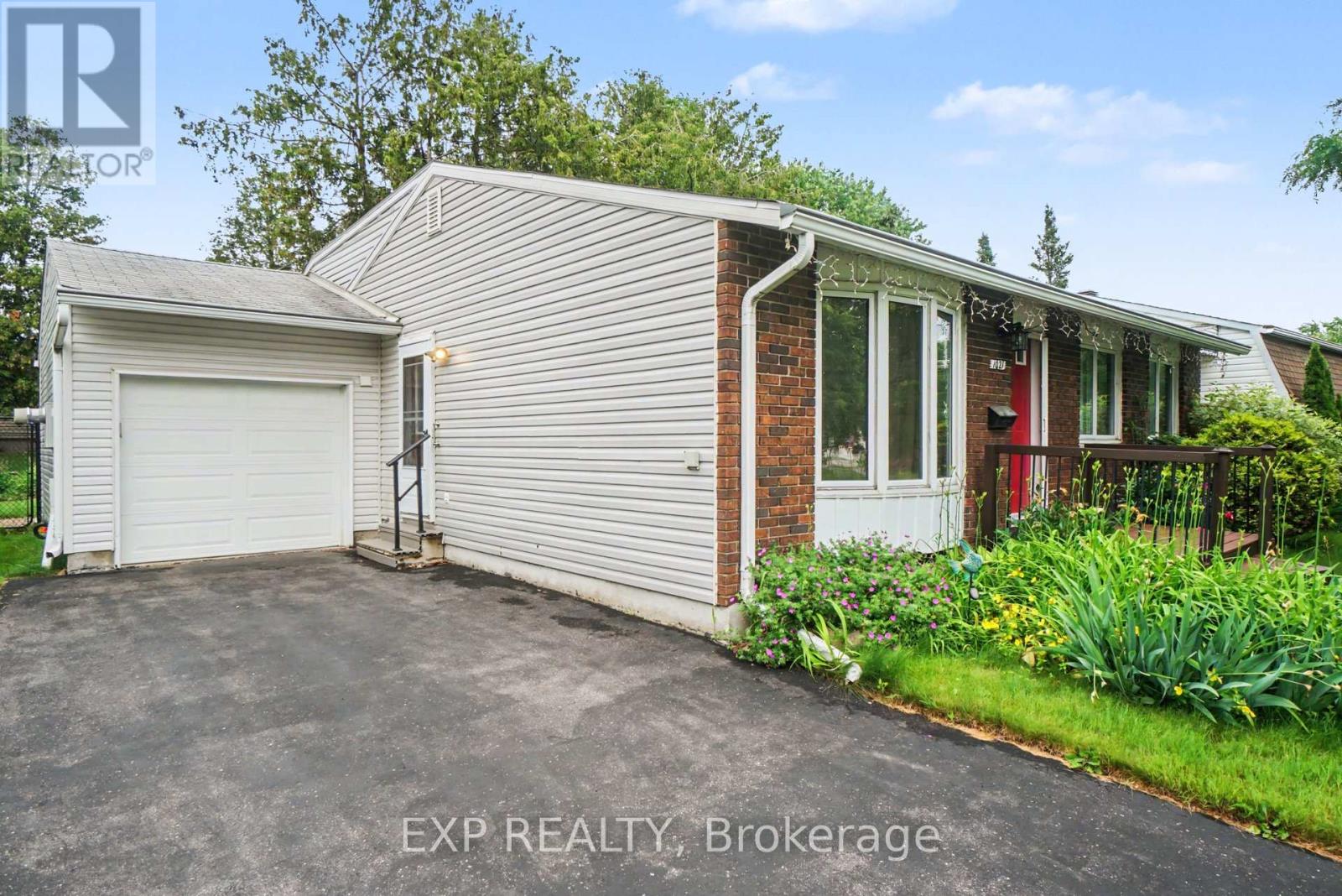 1021 Cadboro Road, Ottawa, Ontario  K1J 8C8 - Photo 6 - X13513846