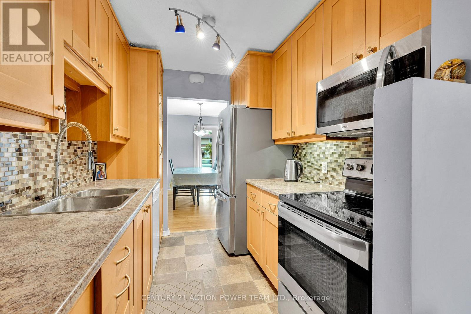 1299 Meadowlands Drive E, Ottawa, Ontario  K2E 6K4 - Photo 12 - X13513898