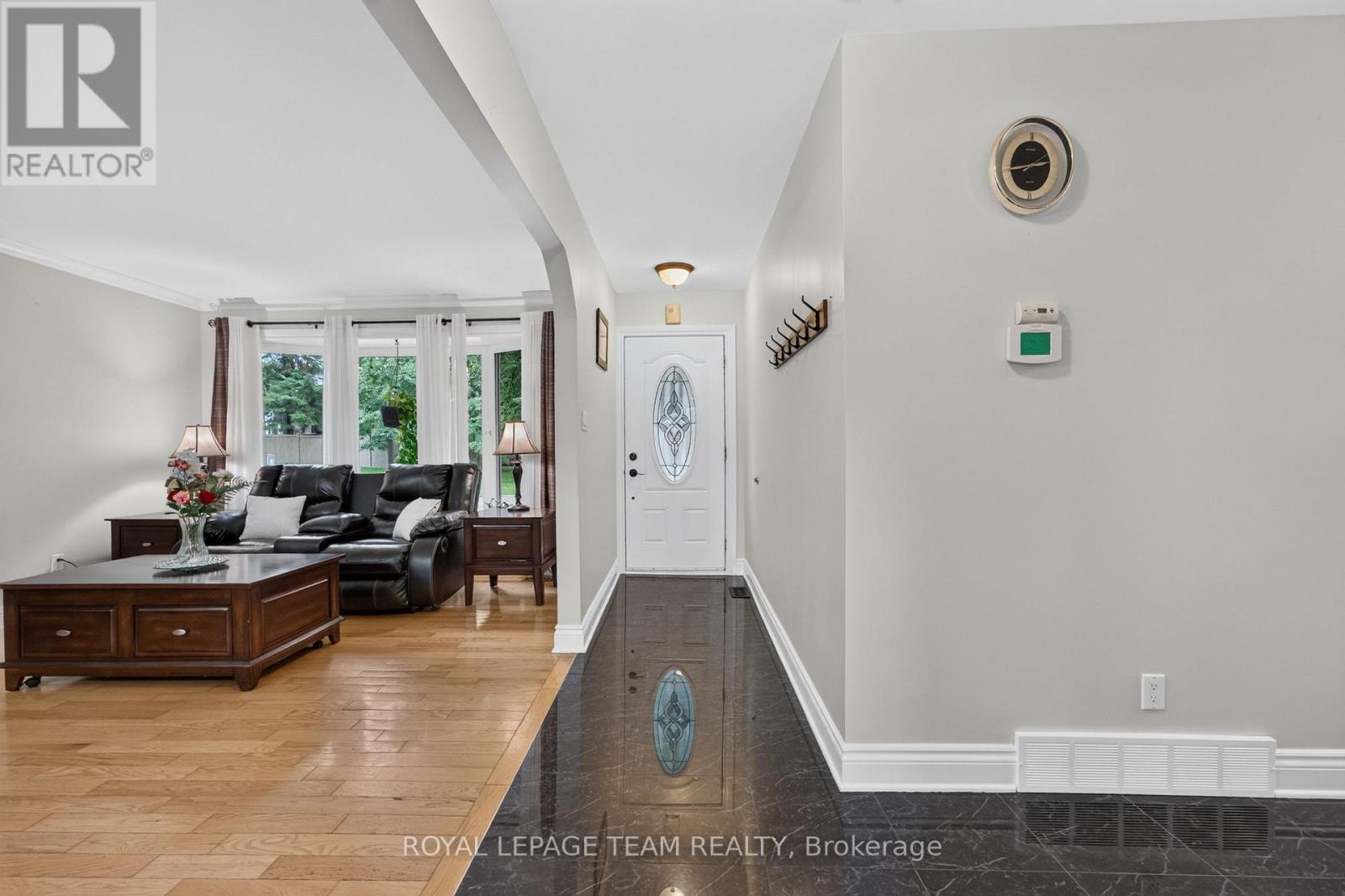 1144 Cline Crescent, Ottawa, Ontario  K2C 2P2 - Photo 7 - X13513930