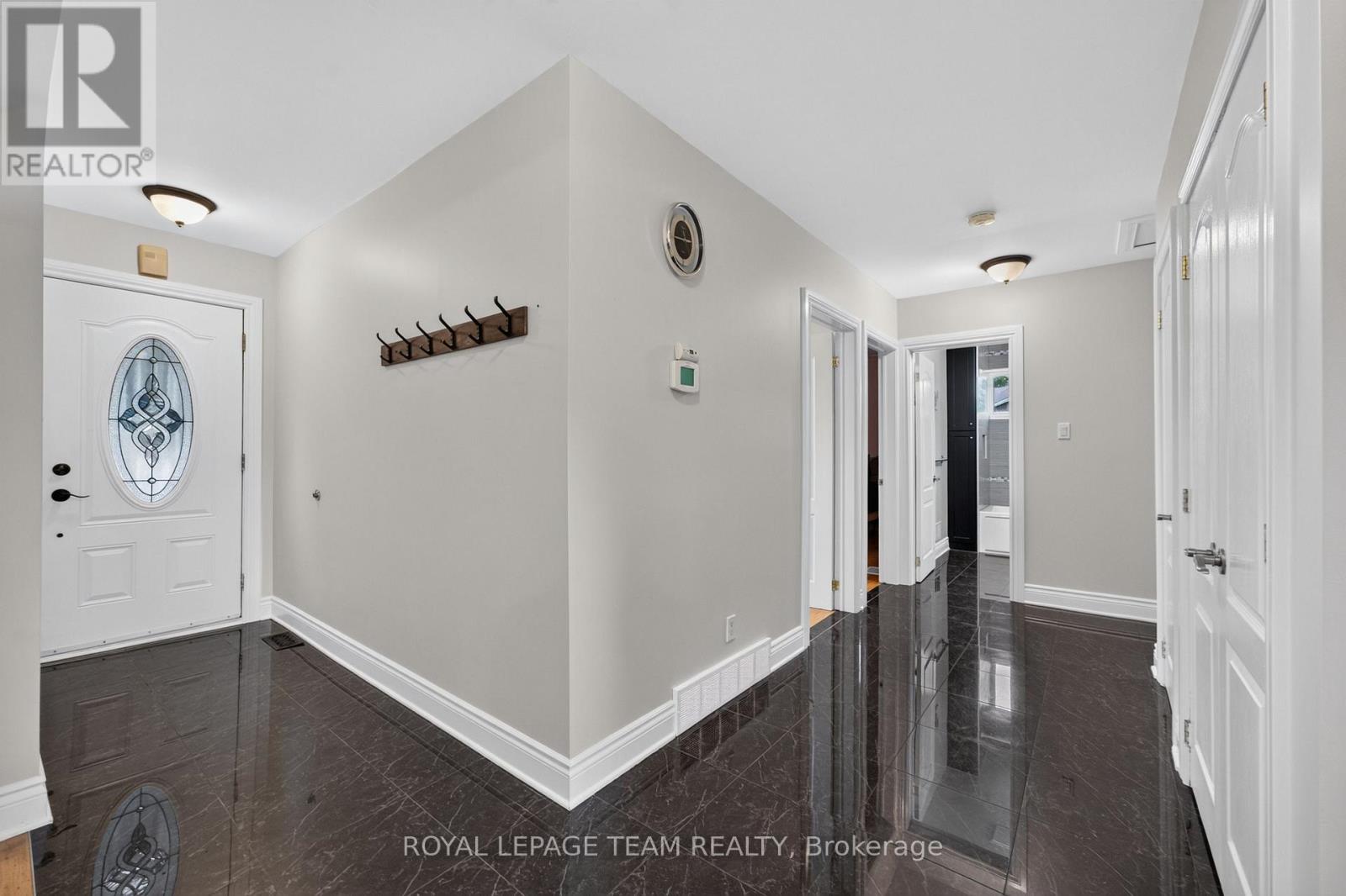 1144 Cline Crescent, Ottawa, Ontario  K2C 2P2 - Photo 8 - X13513930