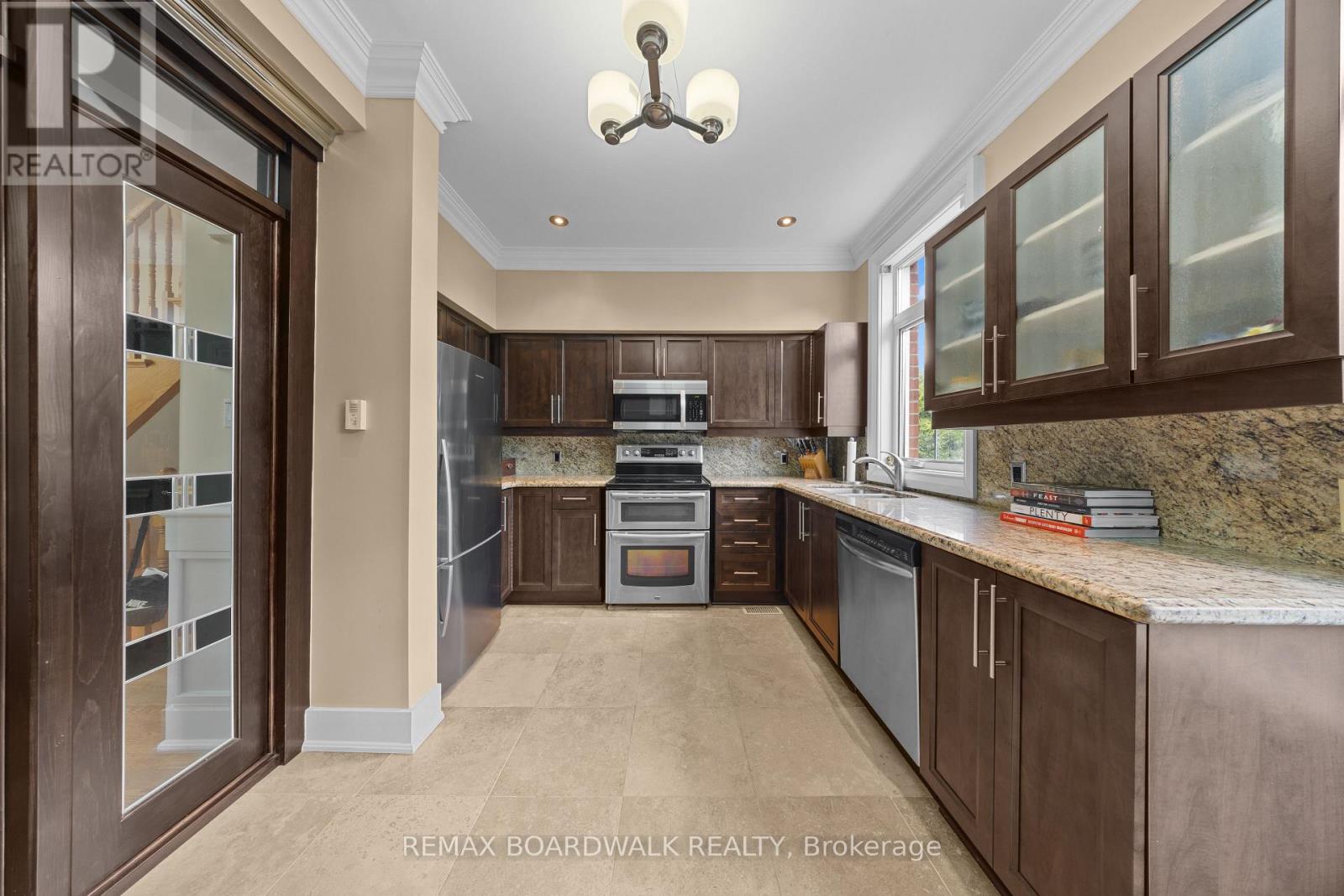 4 Harvey Street, Ottawa, Ontario  K1S 5S4 - Photo 12 - X13514134