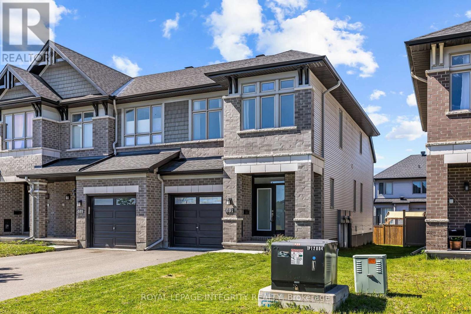 691 Capricorn Circle, Ottawa, Ontario  K4M 0J5 - Photo 2 - X13514200