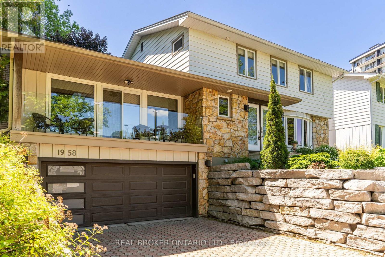 1958 Neepawa Avenue, Ottawa, Ontario  K2A 3L5 - Photo 3 - X13514304
