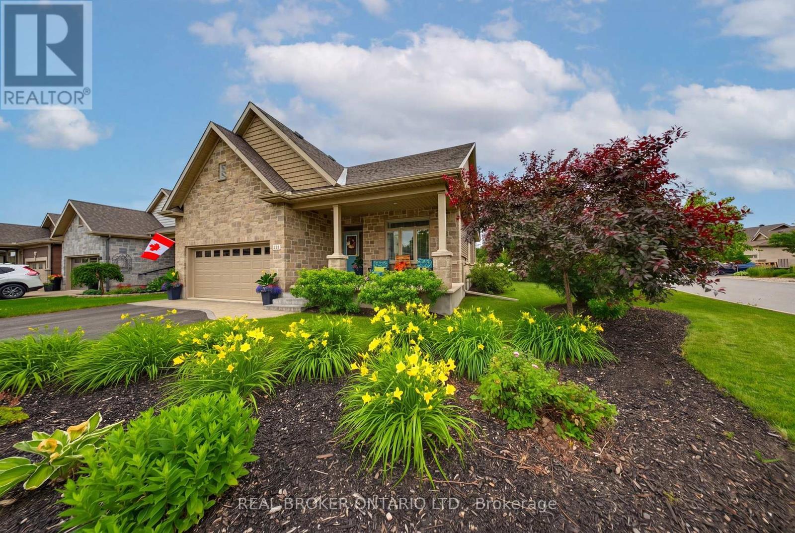 341 Bobolink Ridge, Ottawa, Ontario  K2V 0B9 - Photo 1 - X13514638