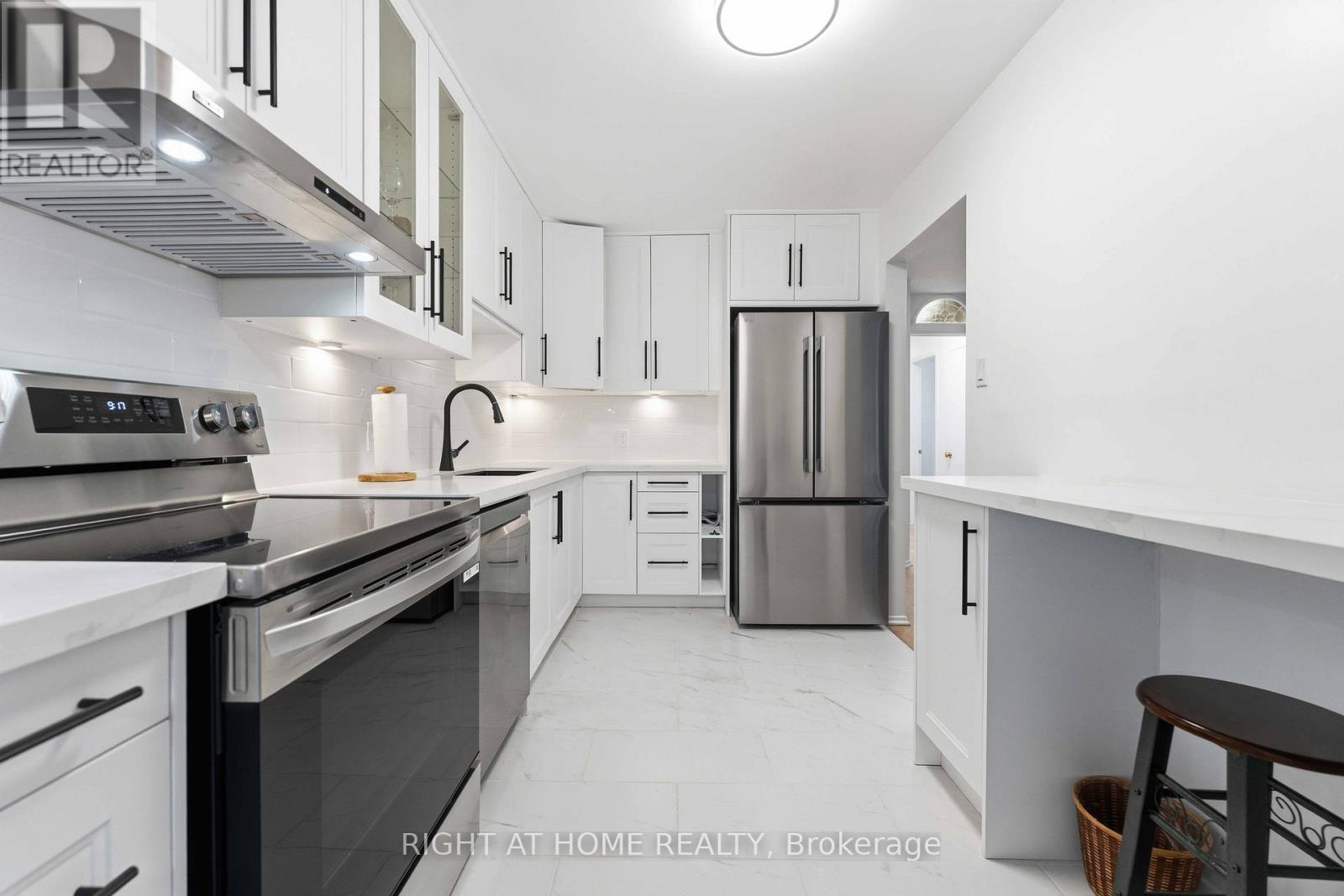 178 Presland Road, Ottawa, Ontario  K1K 4J7 - Photo 7 - X13515126