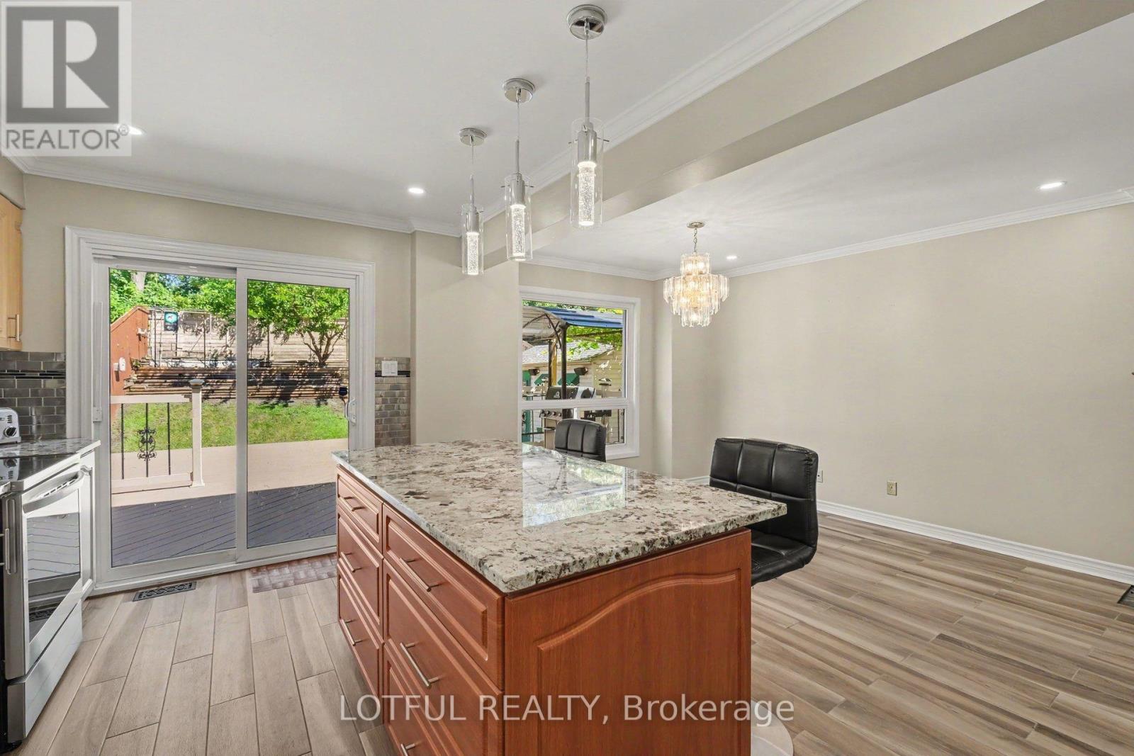 52 Fair Oaks Crescent, Ottawa, Ontario  K2G 4W5 - Photo 12 - X13515182